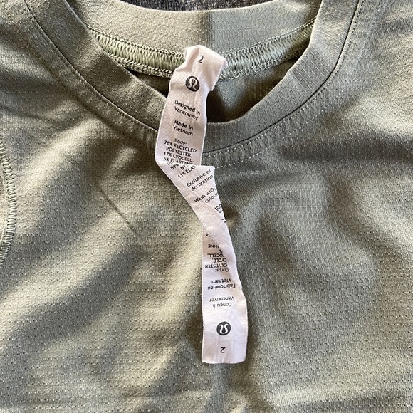 Lululemon shirt - Picture 2 of 2
